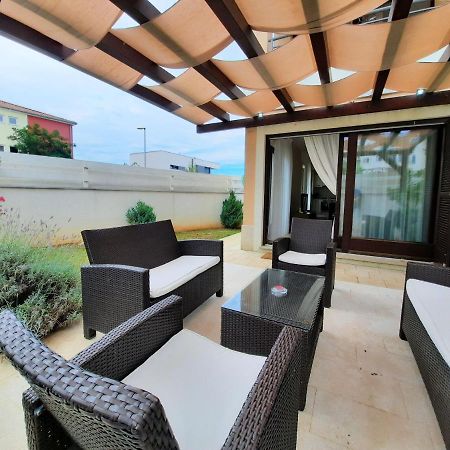 Maslina Apartment Premantura Bagian luar foto