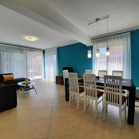 Maslina Apartment Premantura Bagian luar foto