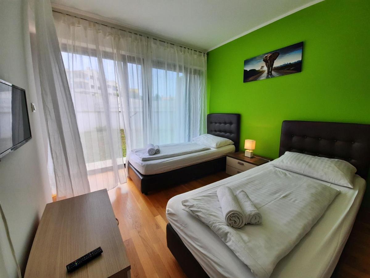 Maslina Apartment Premantura Bagian luar foto