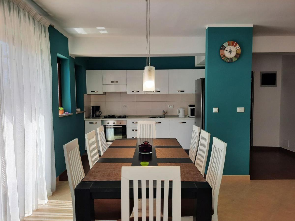 Maslina Apartment Premantura Bagian luar foto