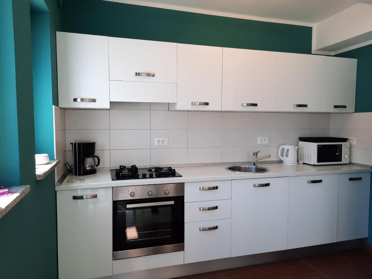Maslina Apartment Premantura Bagian luar foto